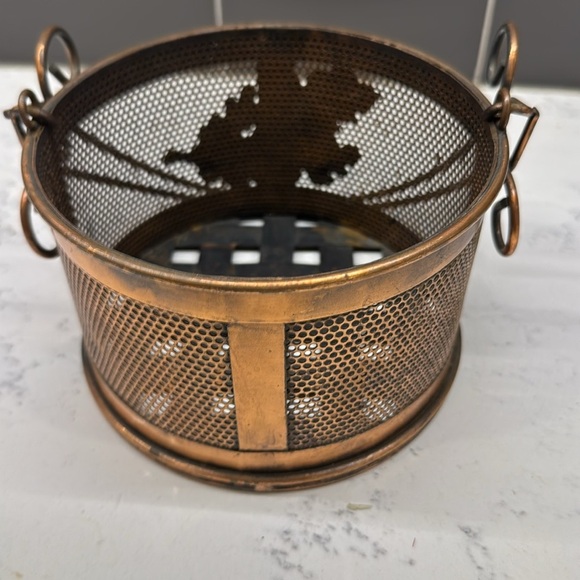 vintage wire mesh basket, metal bucket - Picture 6 of 6